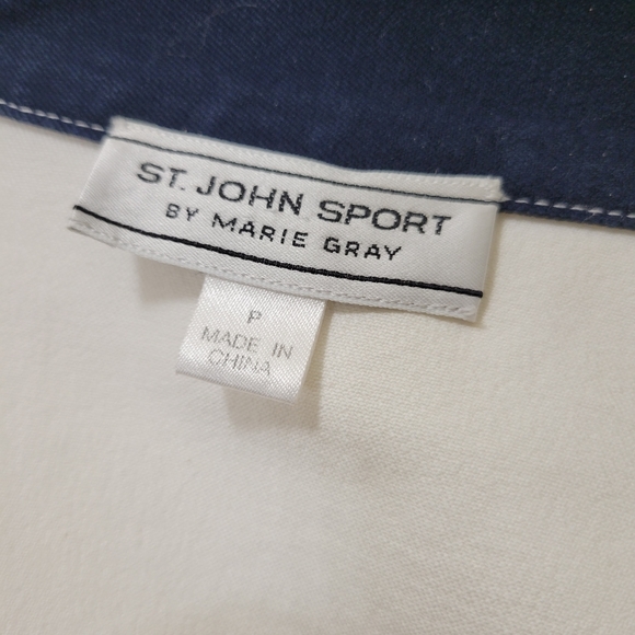 Jacket - Picture 15 of 15